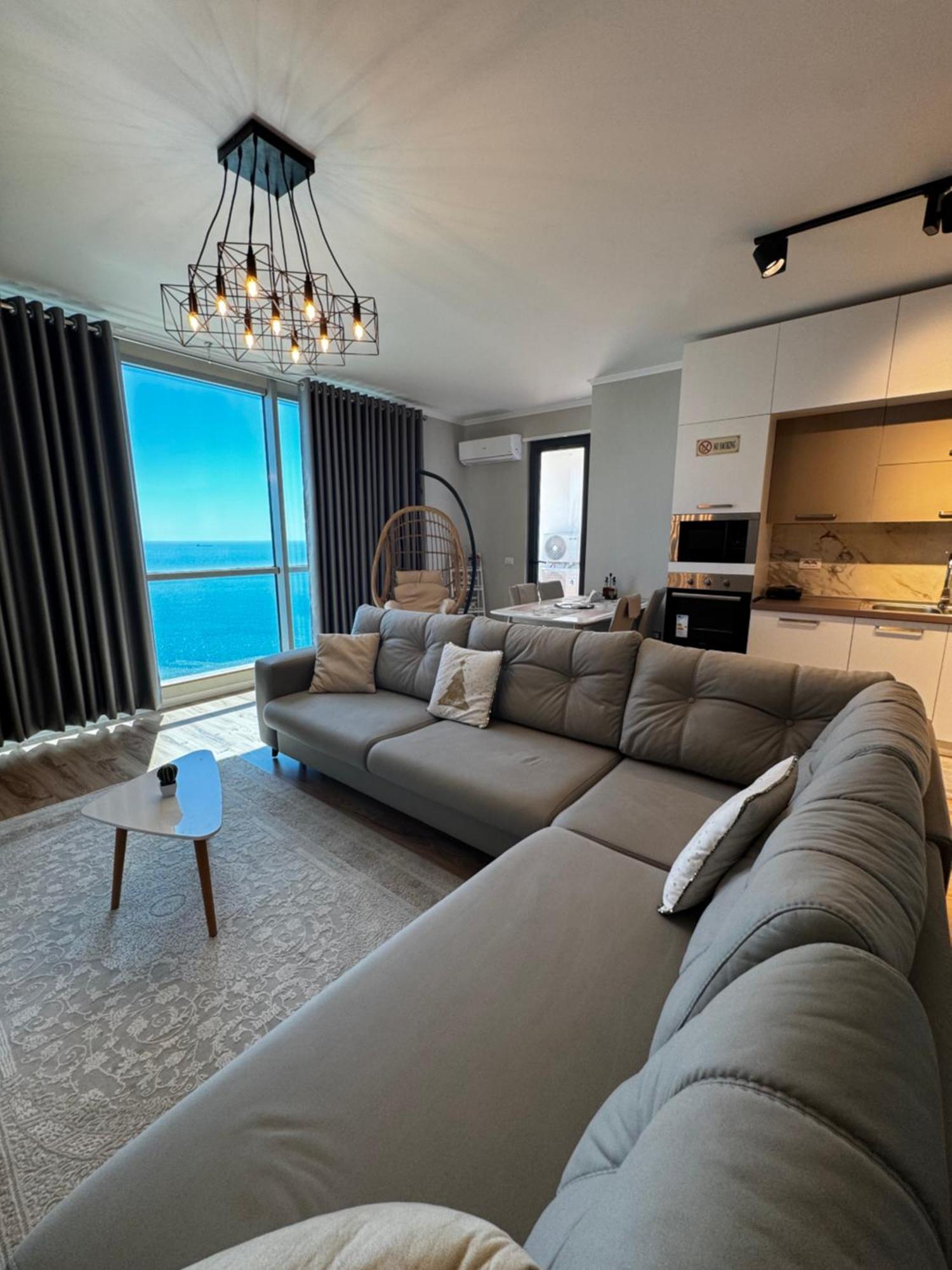 Sky & Sea View Luxury Apartments Durrës Eksteriør bilde